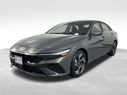 Used 2025 Hyundai Elantra SEL