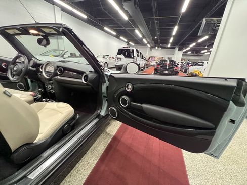 Used 2014 MINI Cooper S image 36