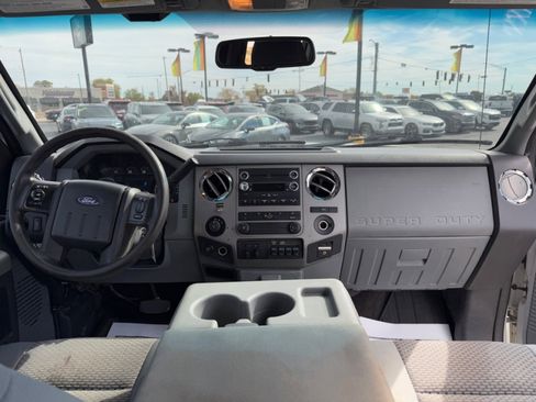 Used 2015 Ford F350 XLT w/ Snow Plow Prep Package image 18