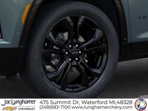 New 2027 Chevrolet Traverse RS w/ LPO, Floor Liner Package AWD/4WD image 10