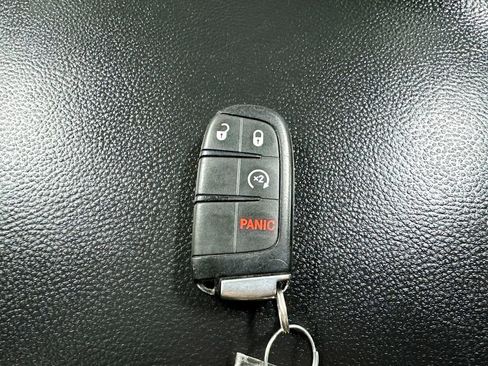 Used 2018 Dodge Journey GT w/ Navigation Group FWD image 32