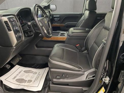 Used 2018 Chevrolet Silverado 1500 High Country image 18