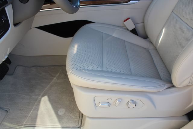 Used 2025 Cadillac Escalade Sport Platinum w/ LPO, ONYX Package AWD/4WD image 42