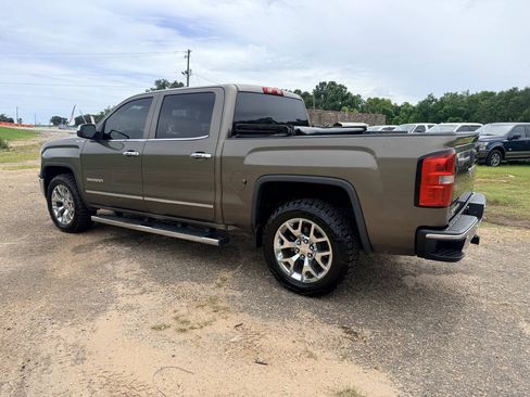 Used 2014 GMC Sierra 1500 SLT w/ SLT Crew Cab Value Package AWD/4WD image 3