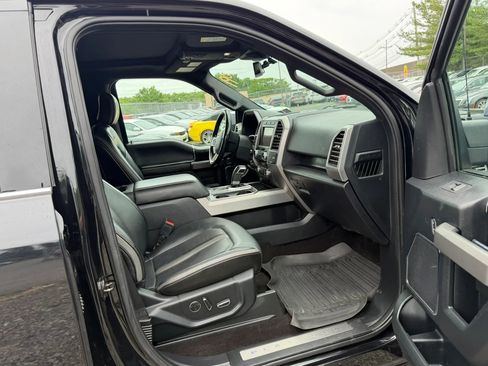 Used 2019 Ford F150 Platinum w/ Equipment Group 701A Luxury AWD/4WD image 28