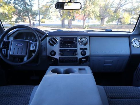 Used 2015 Ford F250 XLT w/ FX4 Off-Road Package image 16