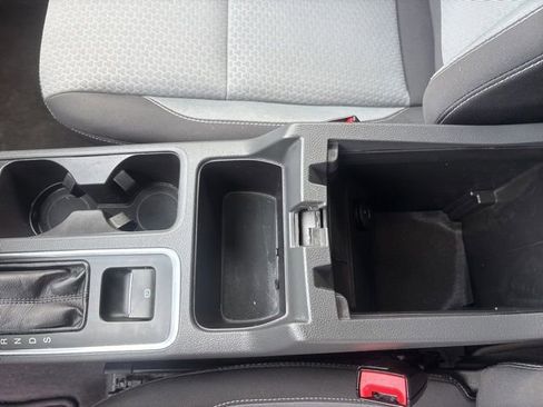 Used 2018 Ford Escape SE w/ Ford Safe & Smart Package image 24