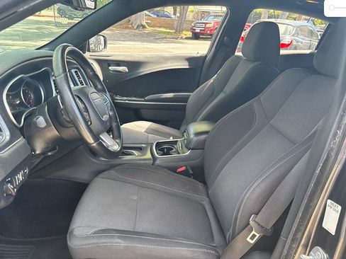 Used 2018 Dodge Charger R/T image 10