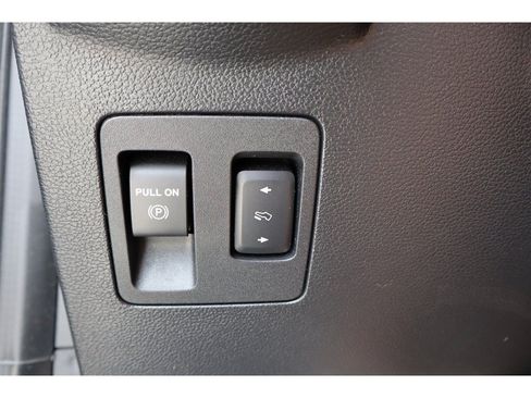 Used 2018 Ford Expedition Limited w/ Equipment Group 301A AWD/4WD image 39