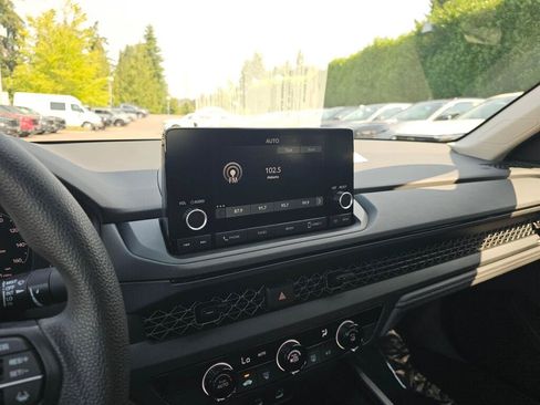 Certified 2023 Honda Accord LX image 28