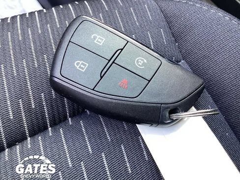 Used 2026 Chevrolet Equinox LT FWD image 23
