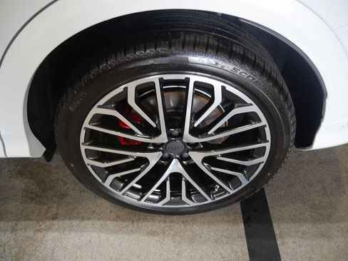 New 2026 Audi SQ5 Premium Plus image 12