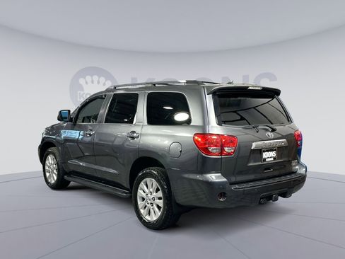 Used 2017 Toyota Sequoia Platinum image 4