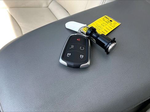 Used 2023 Cadillac XT6 Premium Luxury FWD image 15