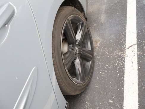 Used 2023 Honda Accord Sport image 12