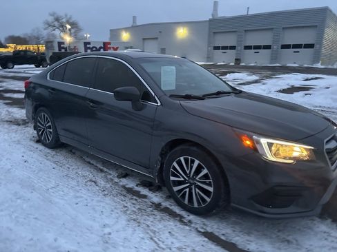 Used 2018 Subaru Legacy 2.5i image 5