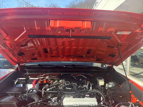 Used 2024 Toyota Tacoma TRD Sport image 32