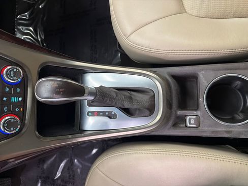 Used 2015 Buick Verano FWD image 28