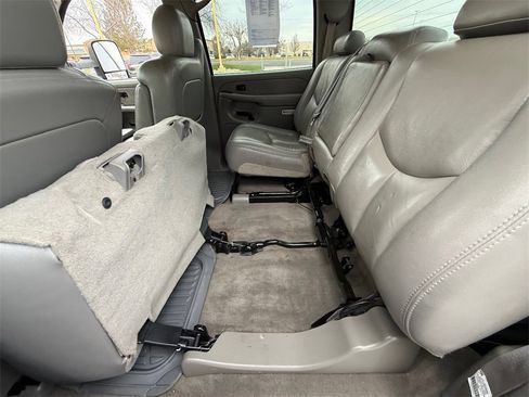 Used 2003 Chevrolet Silverado 2500 LT image 39