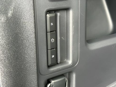 Used 2025 Lincoln Navigator Black Label AWD/4WD image 11