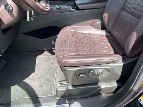 Certified 2024 Cadillac Escalade Sport Platinum w/ Heavy-Duty Trailer Package AWD/4WD image 21