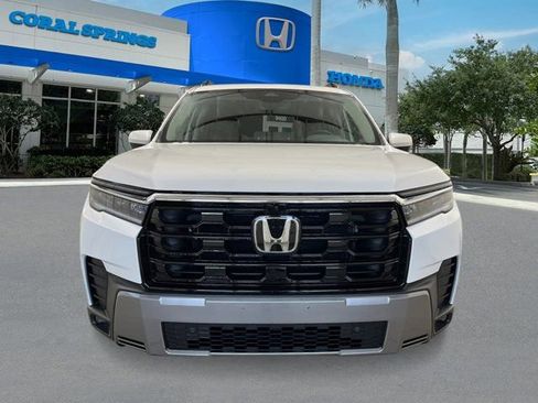 New 2026 Honda Pilot Touring image 10