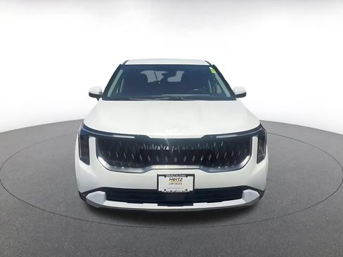 Used 2026 Kia Carnival FWD image 4