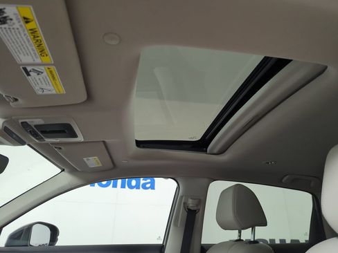 Certified 2024 Honda HR-V EX-L image 17