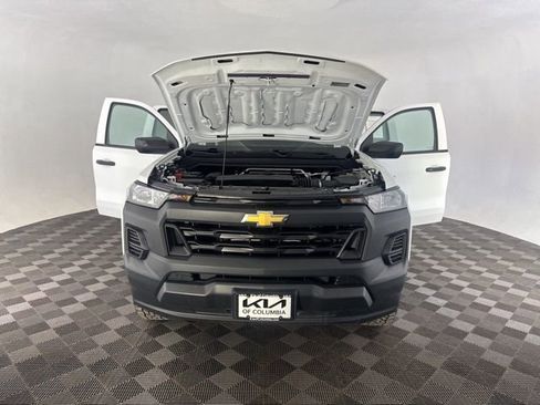 Used 2024 Chevrolet Colorado W/T RWD image 13