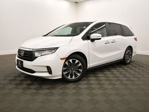 Certified 2024 Honda Odyssey EX-L image 2