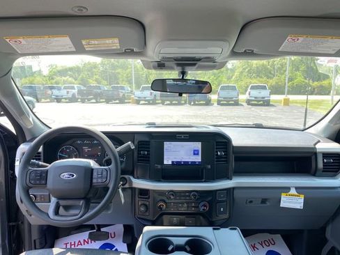 New 2025 Ford F250 XL image 19