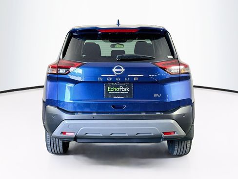 Used 2023 Nissan Rogue SV FWD image 7