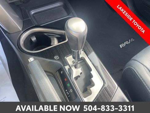 Certified 2018 Toyota RAV4 Limited FWD image 33