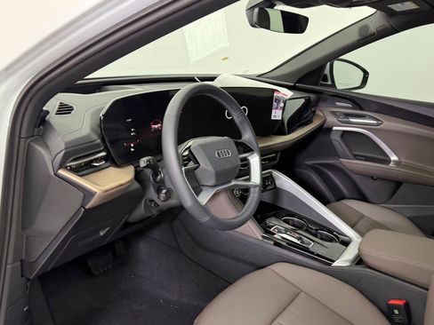 New 2025 Audi Q5 Premium Plus image 4