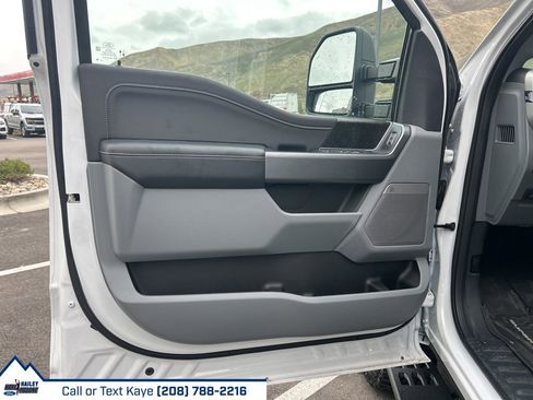 New 2026 Ford F250 XLT w/ XLT Premium Package AWD/4WD image 55