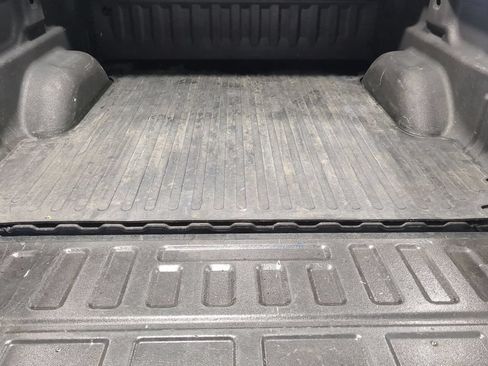Used 2018 GMC Sierra 1500 SLT w/ SLT Premium Package AWD/4WD image 39