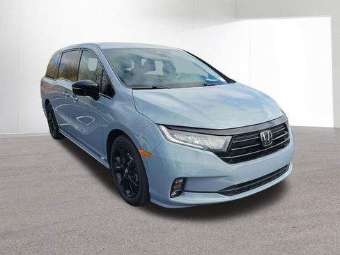 Used 2024 Honda Odyssey Sport image 12