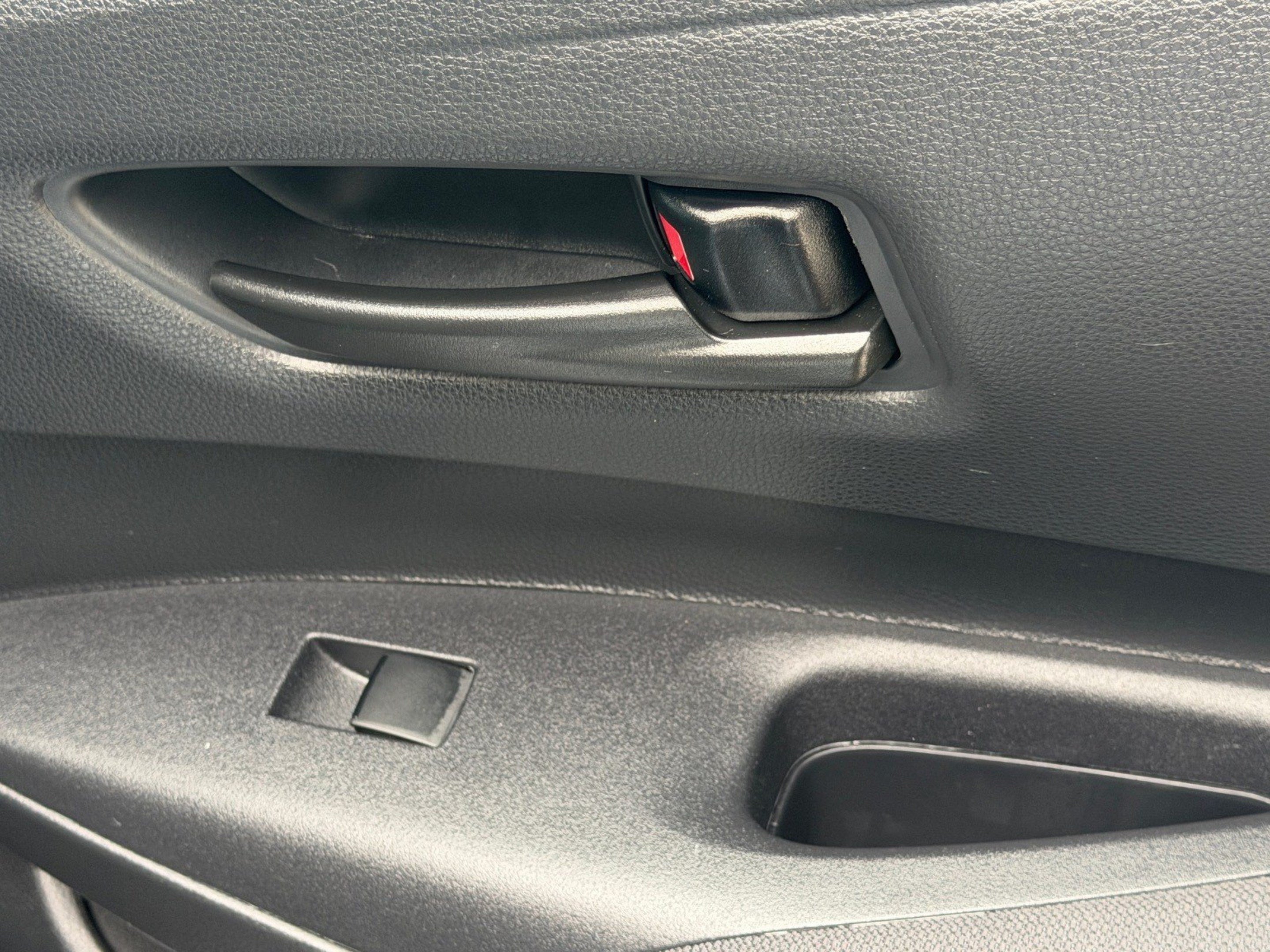 Used 2024 Toyota Corolla LE FWD image 10