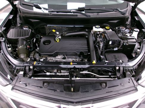 Used 2023 Chevrolet Equinox LT image 17