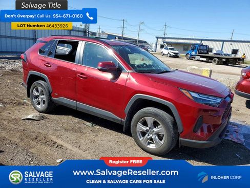 Used 2023 Toyota RAV4 XLE w/ Convenience Package image 5