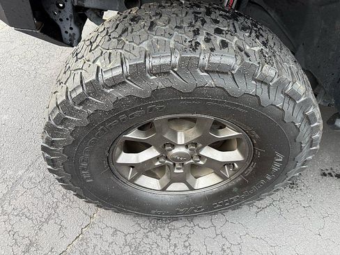 Used 2021 Jeep Wrangler Unlimited Rubicon AWD/4WD image 23