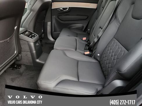 New 2025 Volvo XC90 T8 Plus w/ Protection Package Premier image 29