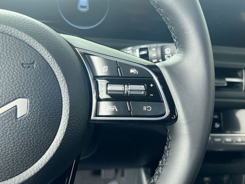 New 2026 Kia Seltos EX image 18