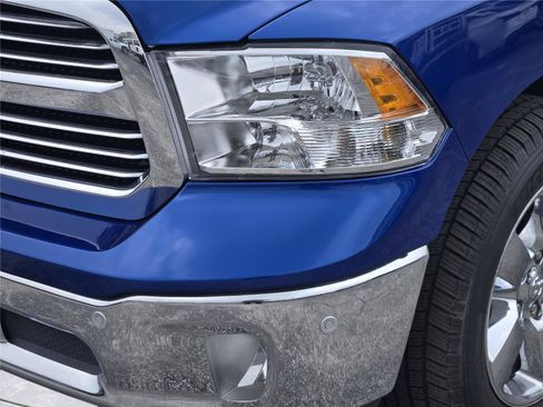 Used 2015 RAM 1500 Lone Star RWD image 9