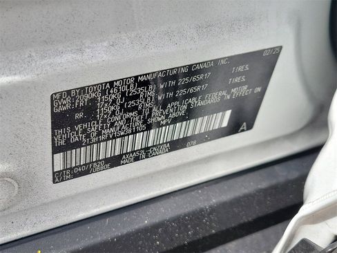 Used 2025 Toyota RAV4 LE image 31