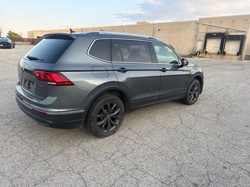 Used 2022 Volkswagen Tiguan SE AWD/4WD image 5