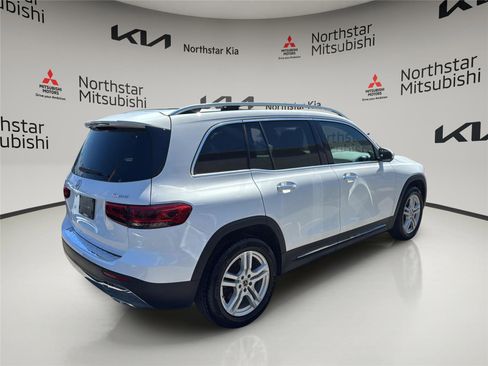 Used 2022 Mercedes-Benz GLB 250 4MATIC w/ Premium Package Lite image 6