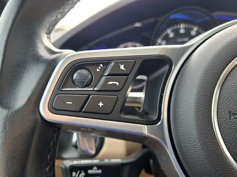 Used 2022 Porsche Cayenne Coupe w/ Premium Package AWD/4WD image 23