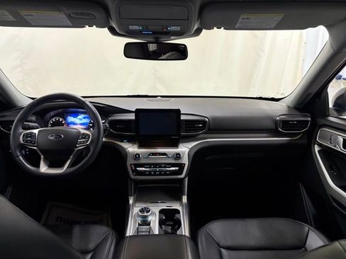 Used 2023 Ford Explorer XLT w/ Equipment Group 202A image 30