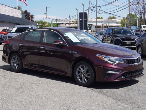 Used 2019 Kia Optima LX FWD image 2